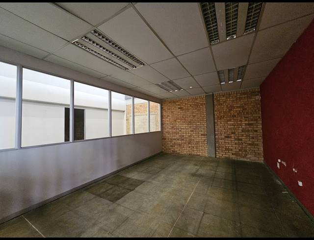 1,166M² WAREHOUSE TO LET IN LINBRO PARK